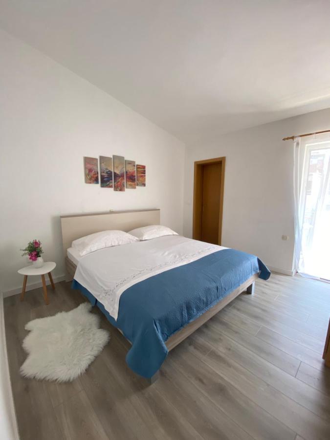 Apartmani Niks Макарська Екстер'єр фото
