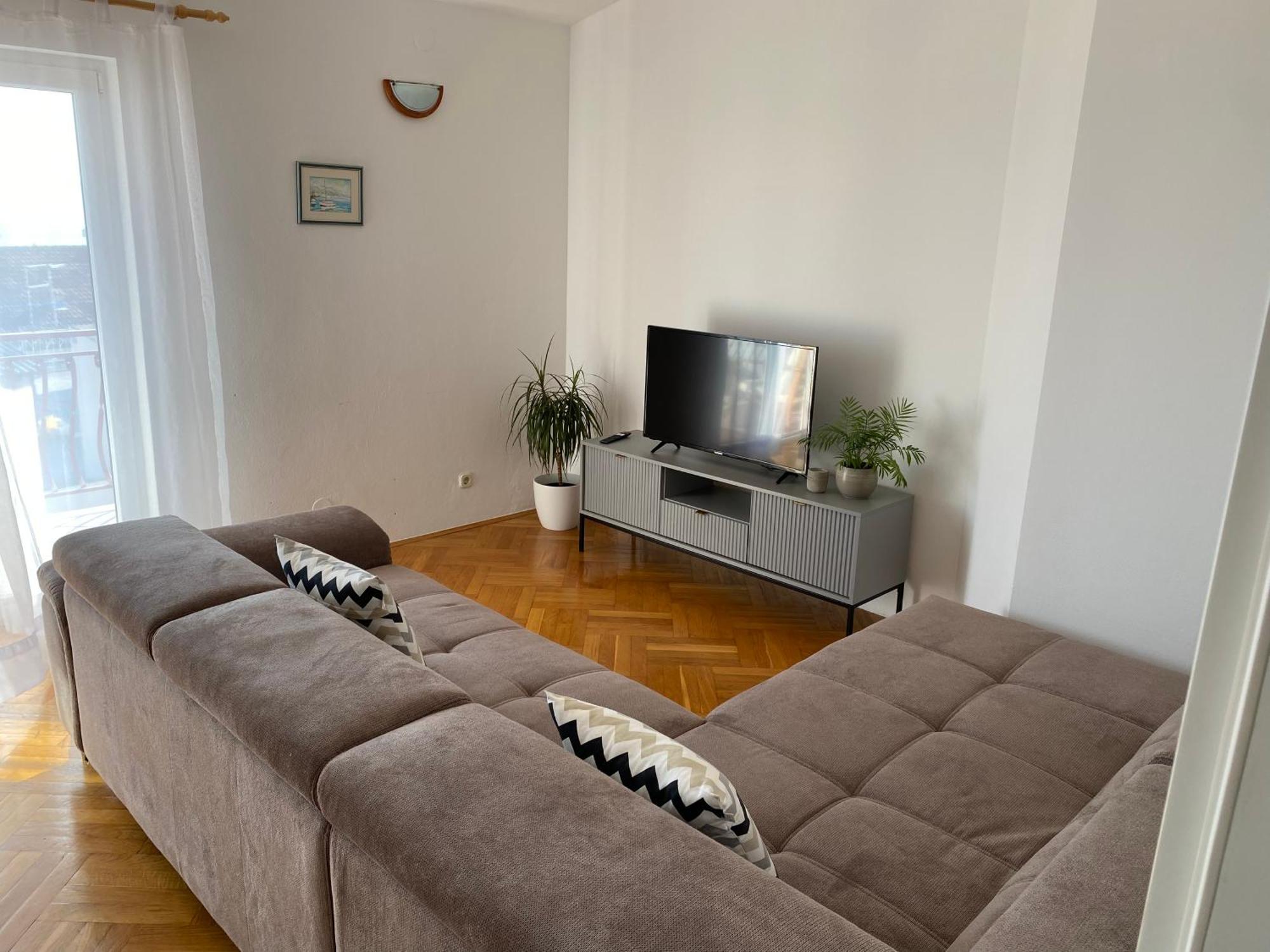 Apartmani Niks Макарська Екстер'єр фото